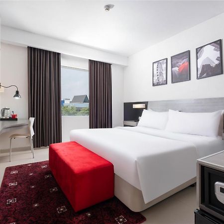 Hotel Neo Candi Simpang Lima - Semarang By Aston Kültér fotó