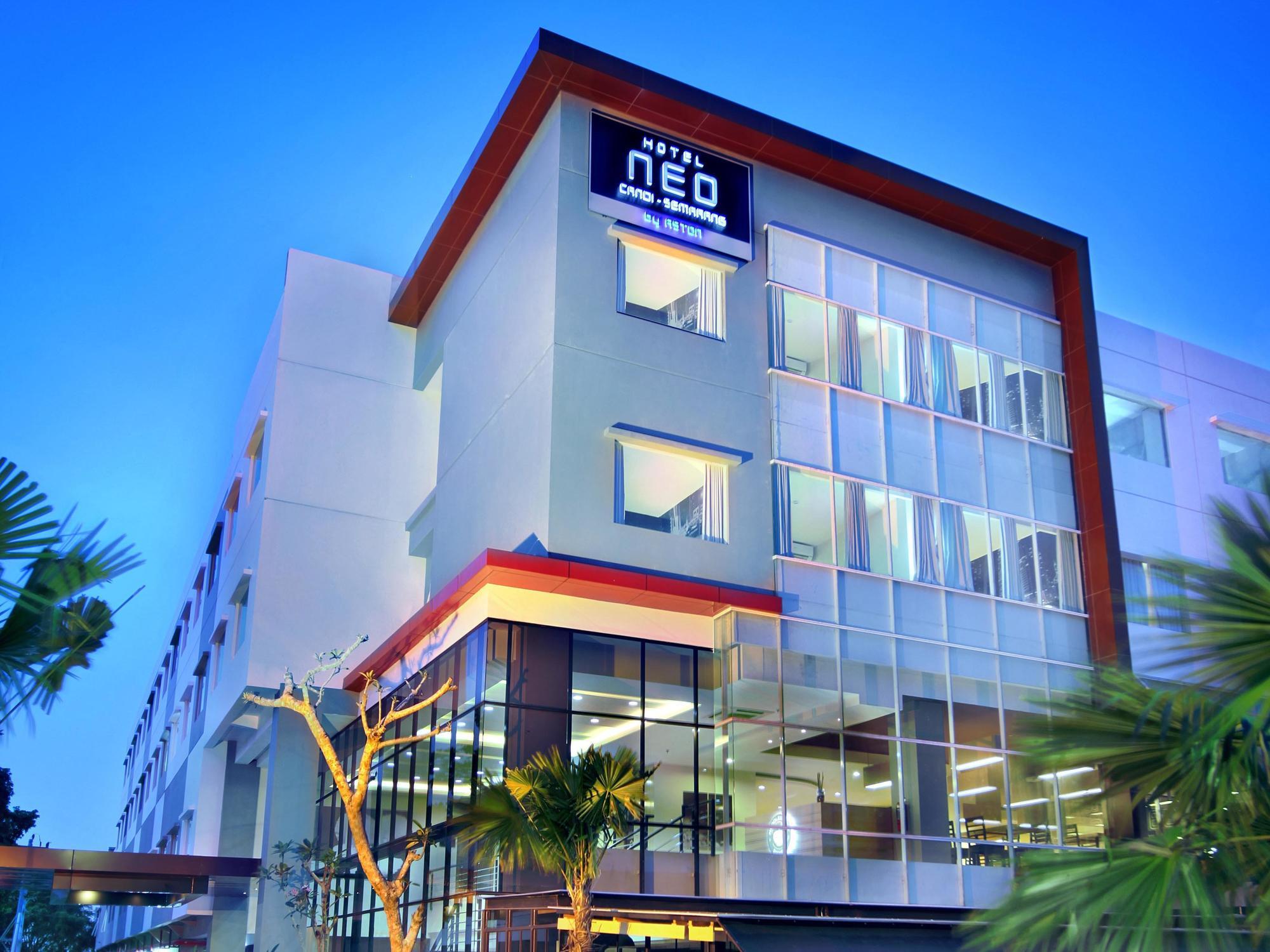 Hotel Neo Candi Simpang Lima - Semarang By Aston Kültér fotó