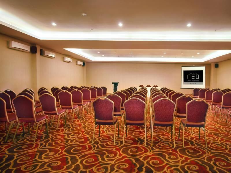 Hotel Neo Candi Simpang Lima - Semarang By Aston Kültér fotó