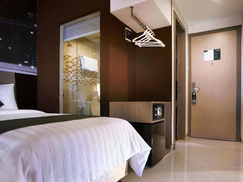Hotel Neo Candi Simpang Lima - Semarang By Aston Kültér fotó