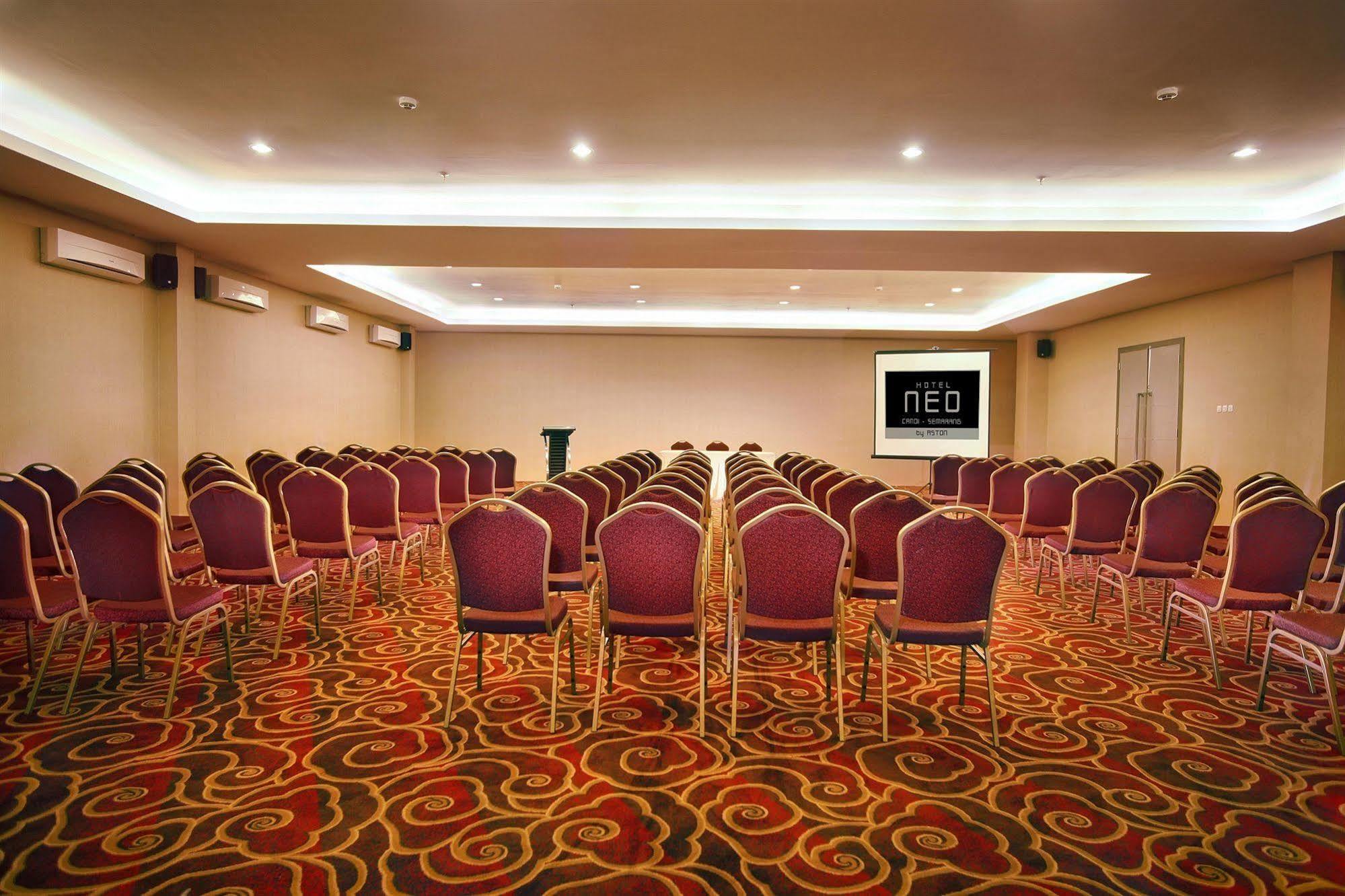 Hotel Neo Candi Simpang Lima - Semarang By Aston Kültér fotó